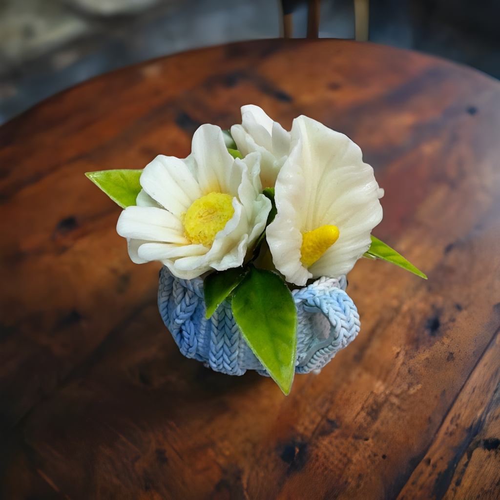 Gegossene weiße Calla-Blüten aus Silikonform 38 als Tischdekoration